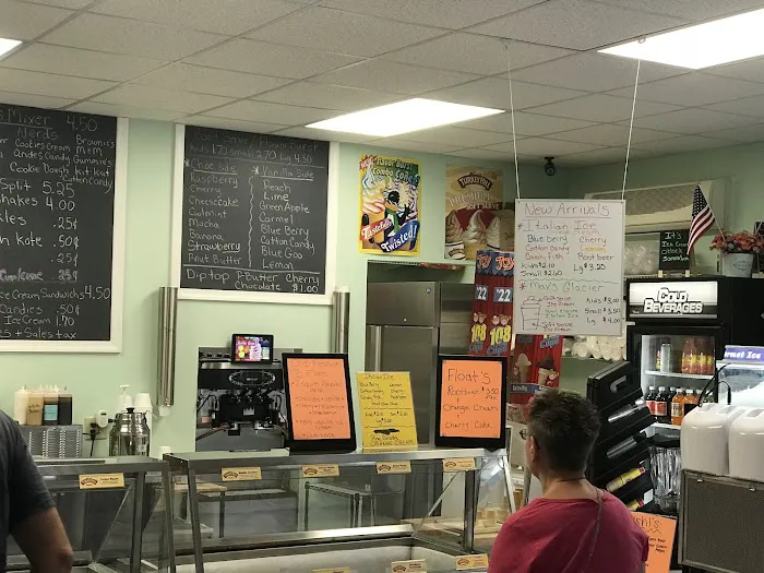 Max's Ice Cream Shack Picture 10