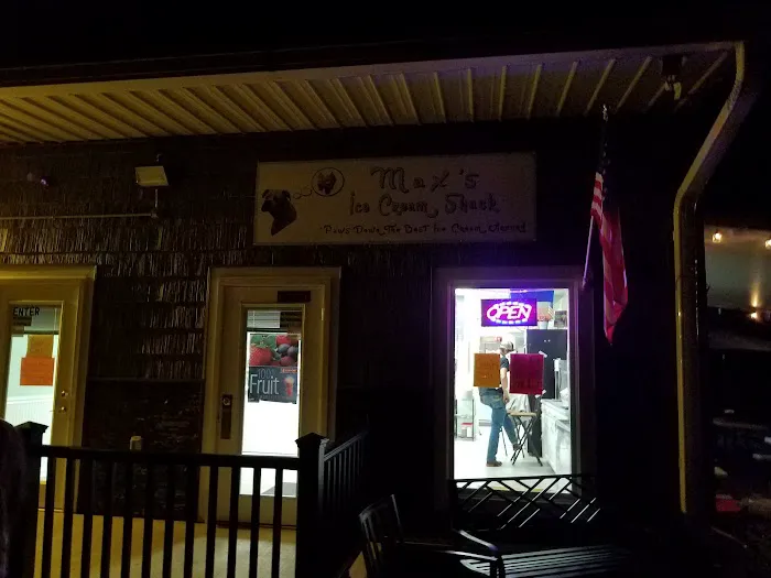 Max's Ice Cream Shack Picture 9