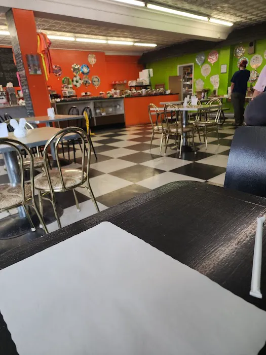 Trish's Ice Cream Shop Picture 3