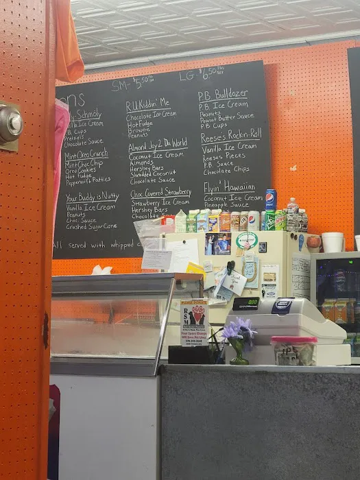 Trish's Ice Cream Shop Picture 6