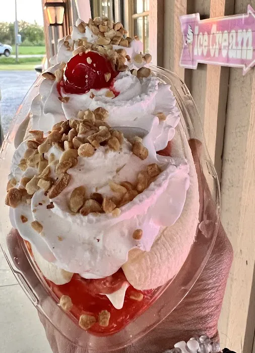 Pinkies Ice Cream and Farm Market Picture 5