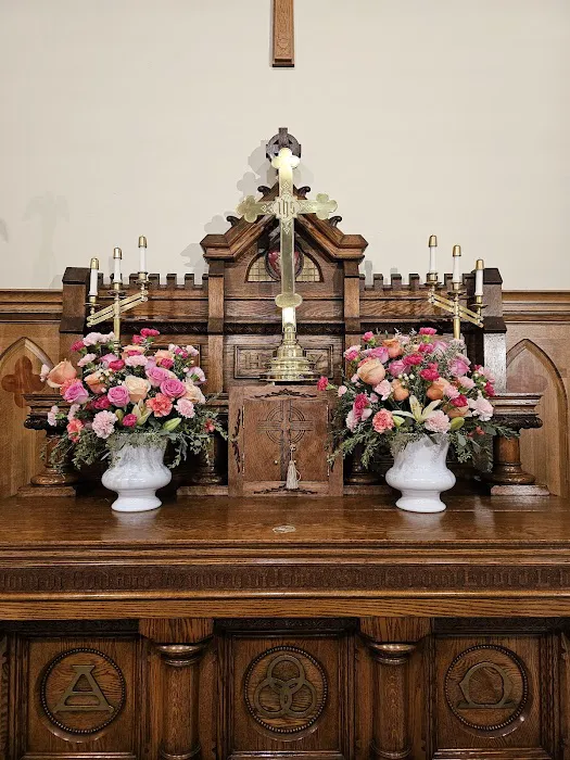 Scoops & Blooms Picture 7