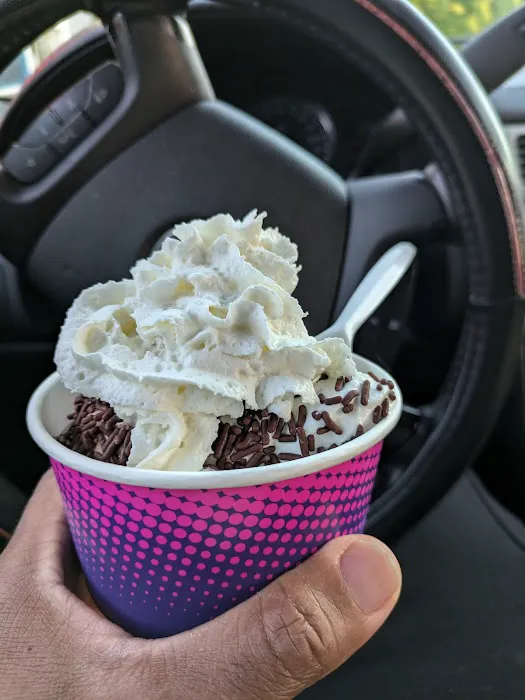 Russell's Ice Cream Picture 6