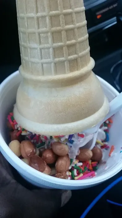Russell's Ice Cream Picture 10