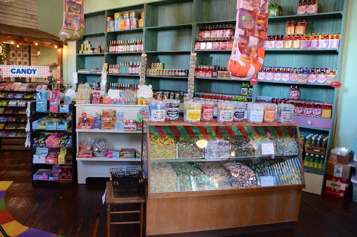 Jen's General Store Picture 7