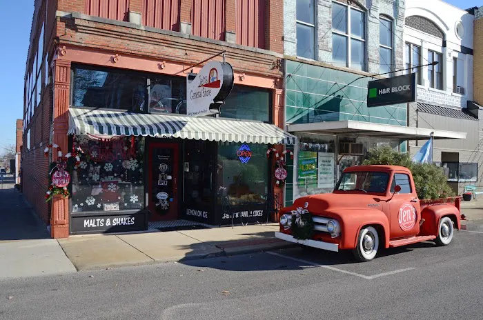 Jen's General Store Picture 5