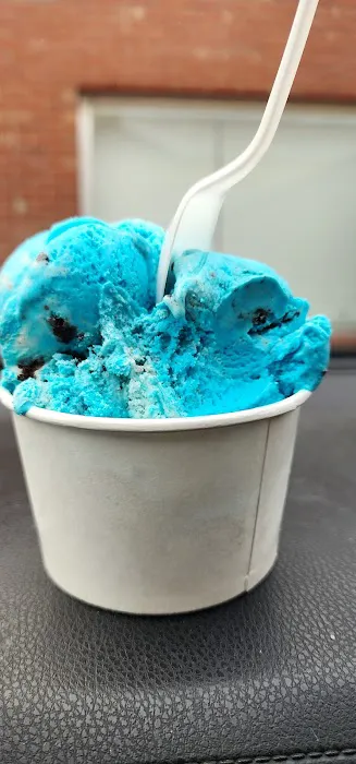 2 Scoops Sweets & Treats Picture 6