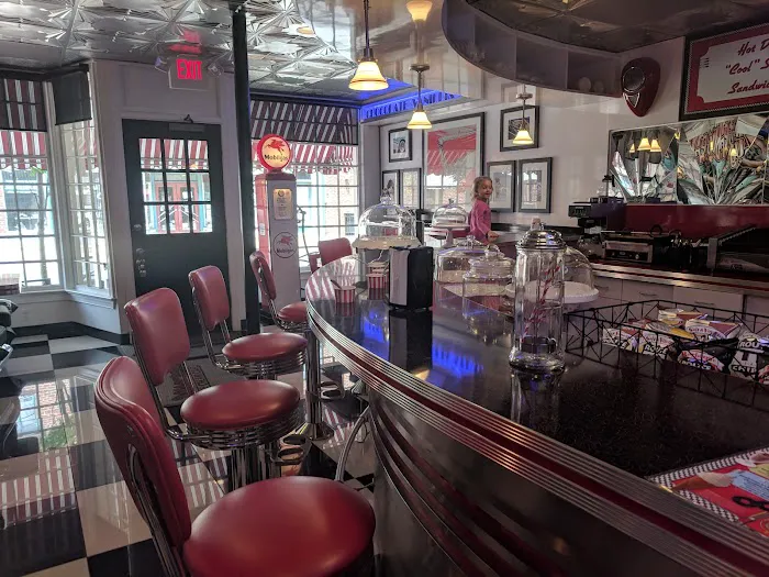 Jitterbug's Ice Cream Cafe Picture 2