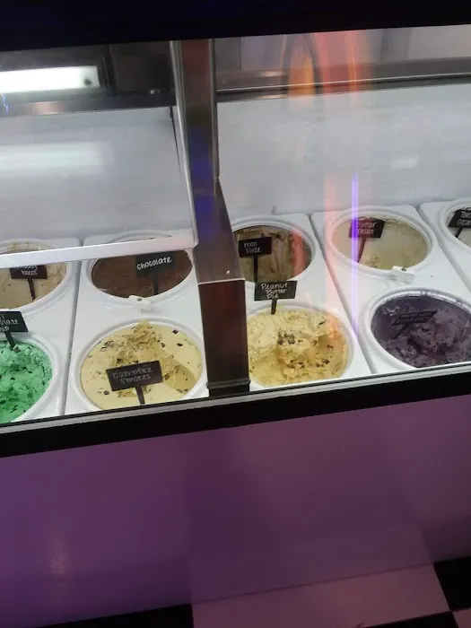 Jitterbug's Ice Cream Cafe Picture 10