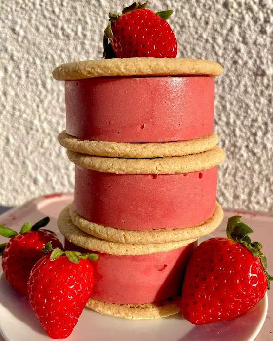 Crème de la Crop - Premium Dairy-Free and Gluten-Free Ice Cream & Sweets Picture 10