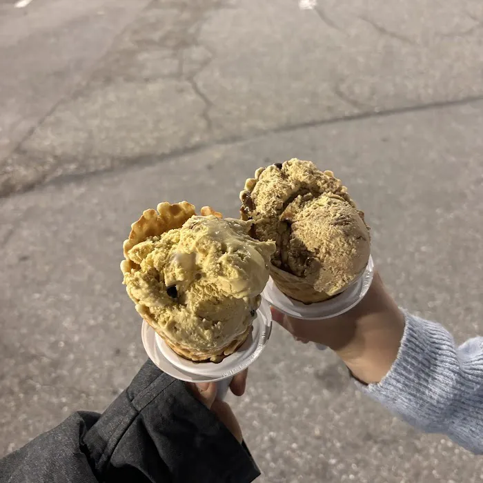 Bruster's Real Ice Cream Picture 2