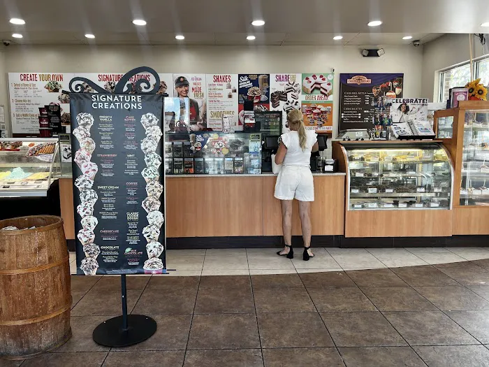 Cold Stone Creamery Picture 6