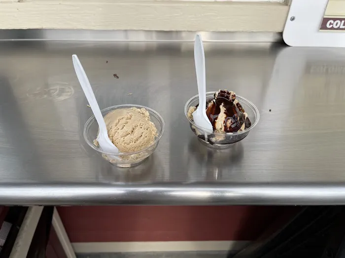 Alex's Snow Cones & Ice Cream Picture 6