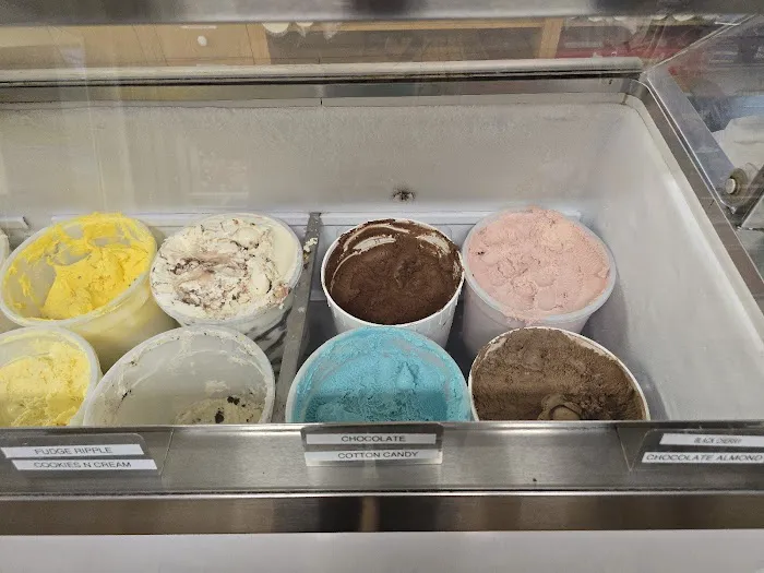 Hoffman's Ice Cream & Deli Picture 7