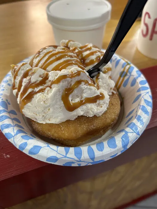 Emingee's Fastnachts, Donuts, Ice Cream and Italian Ice Picture 5