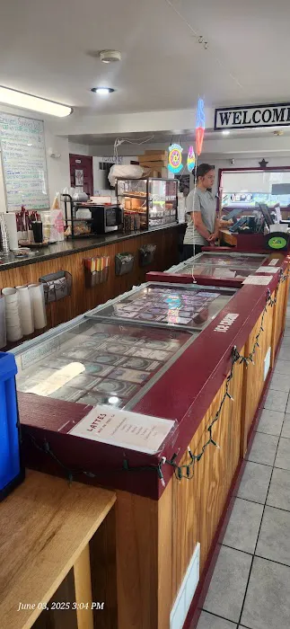 Emingee's Fastnachts, Donuts, Ice Cream and Italian Ice Picture 3