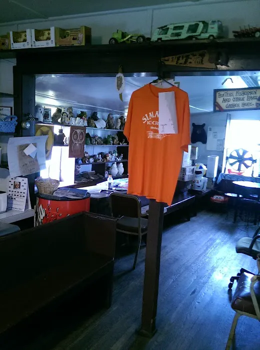 Simmons Homemade Ice Cream Store Picture 8