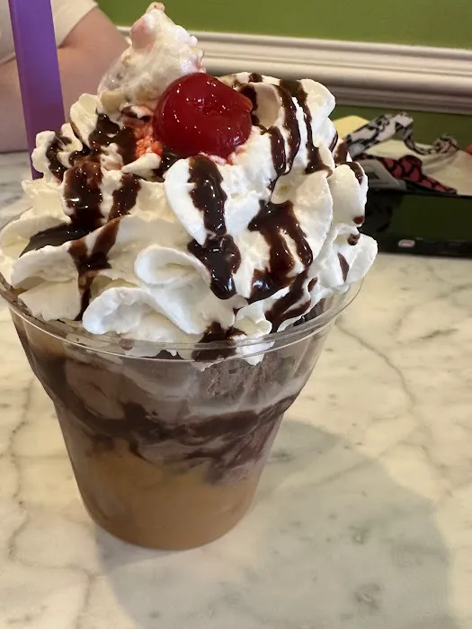 Sarah's Creamery Picture 5