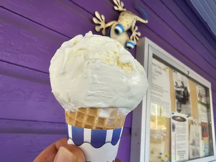 Sarah's Creamery Picture 6