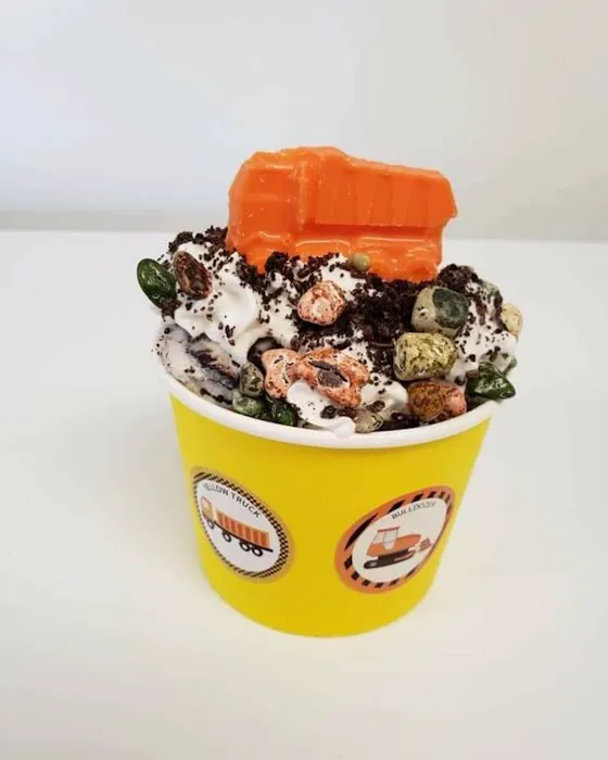 The Yellow Basket Gift & Ice Cream Shop Picture 3