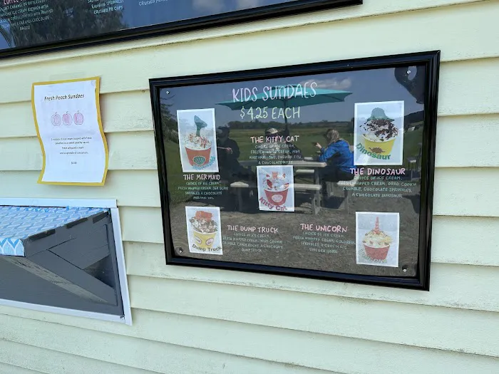 The Yellow Basket Gift & Ice Cream Shop Picture 2