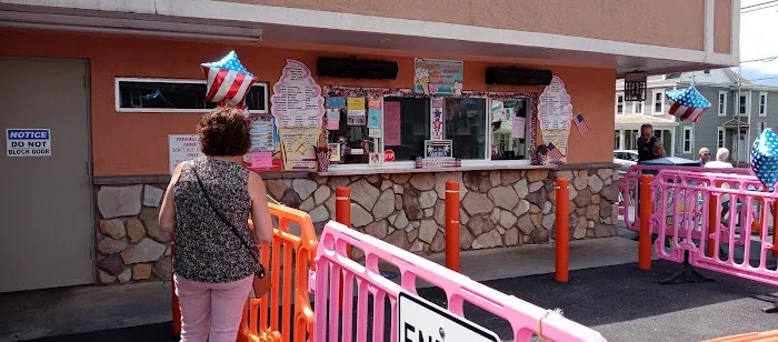 Annie's Soft Ice Cream Picture 1
