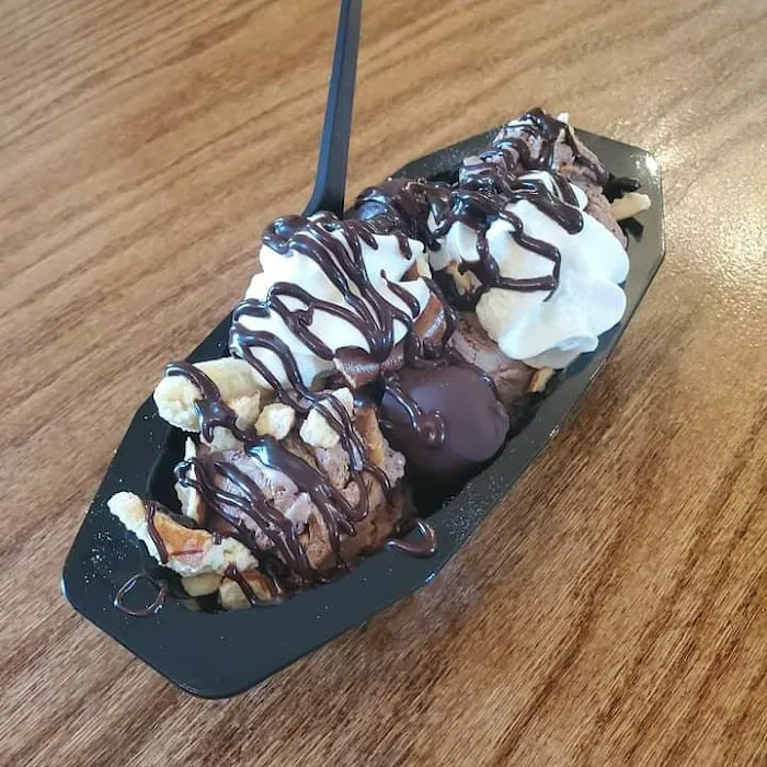 Brandts Ice Cream Parlor Picture 4