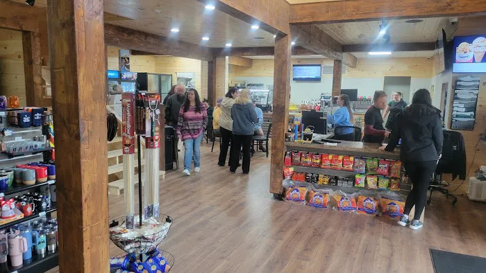 Lakewood Park Cafe Picture 4