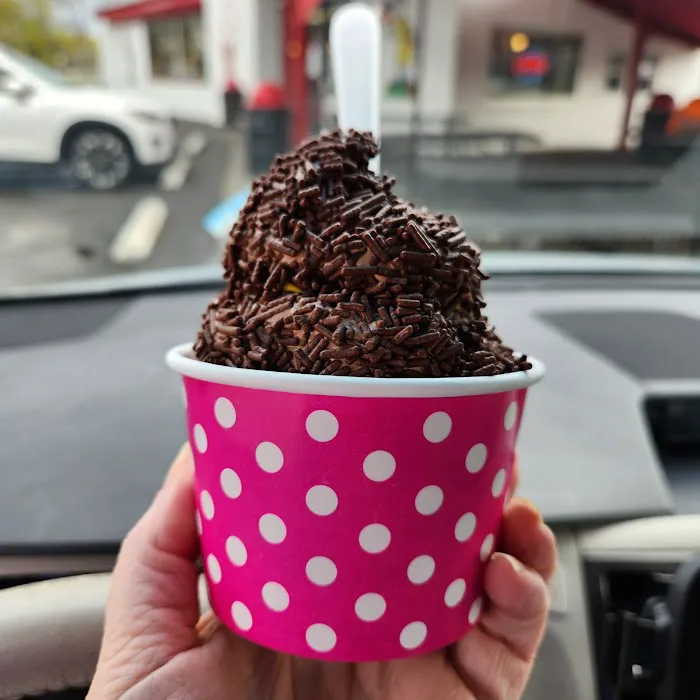 De Dee's Dairy Picture 7