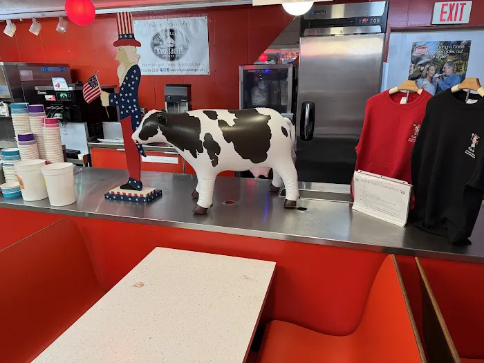 De Dee's Dairy Picture 6