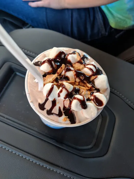 RJ's Ice Cream Picture 3