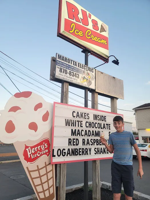 RJ's Ice Cream Picture 6