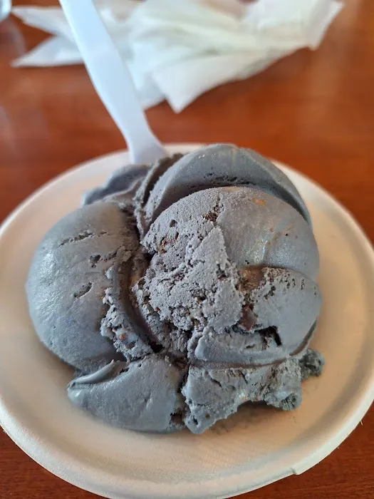 Lake Effect Ice Cream Picture 8