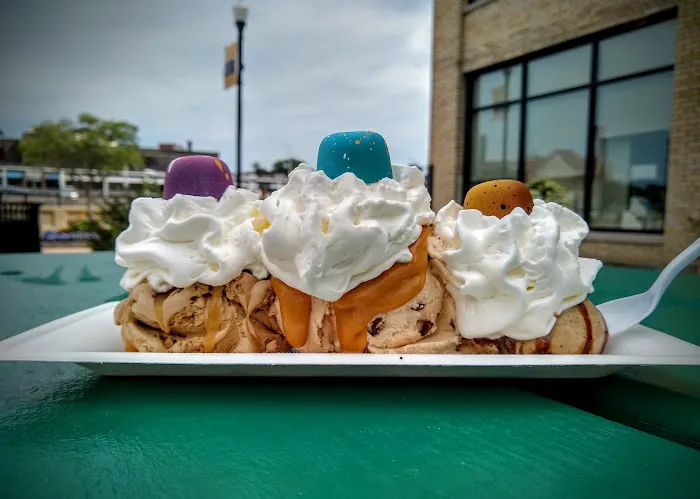 Lake Effect Ice Cream Picture 7