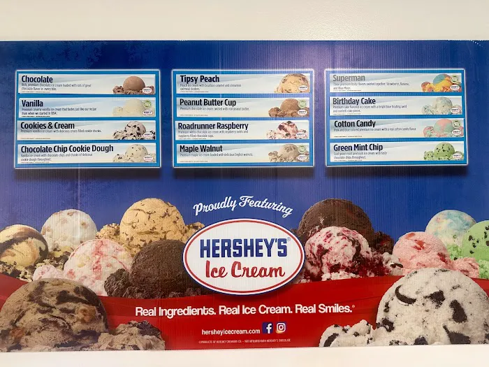 Grove Ice Cream Shop Picture 3