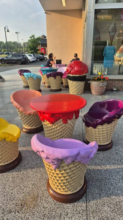 Scoops Ice Cream Picture 2