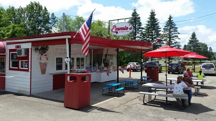 Emmie’s Ice Cream & Grill Picture 10