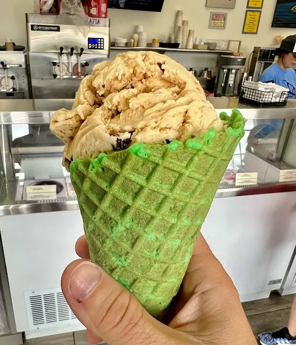 Lift Bridge Ice Cream Picture 2