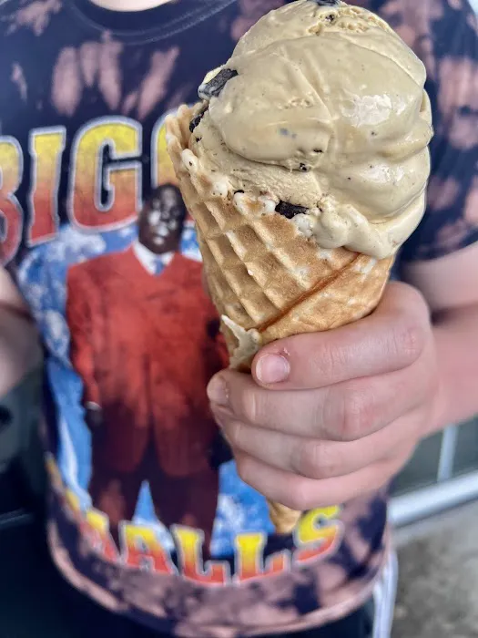 Lift Bridge Ice Cream Picture 1