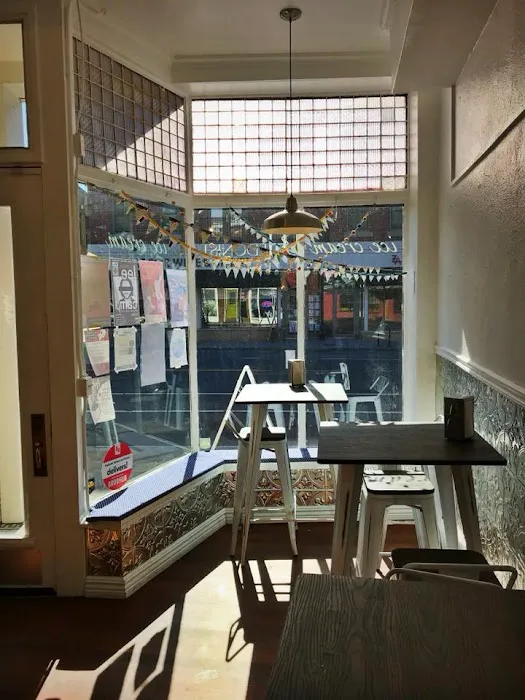 Hedonist Artisan Ice Cream & Chocolates Picture 2