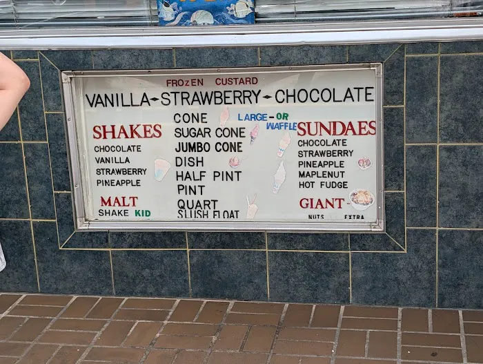 Carl's Frozen Custard Picture 5