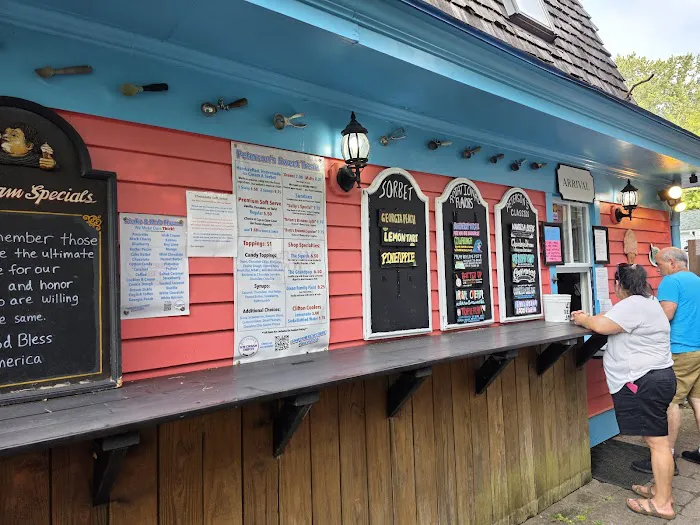 Peterson's Ice Cream Depot Picture 2