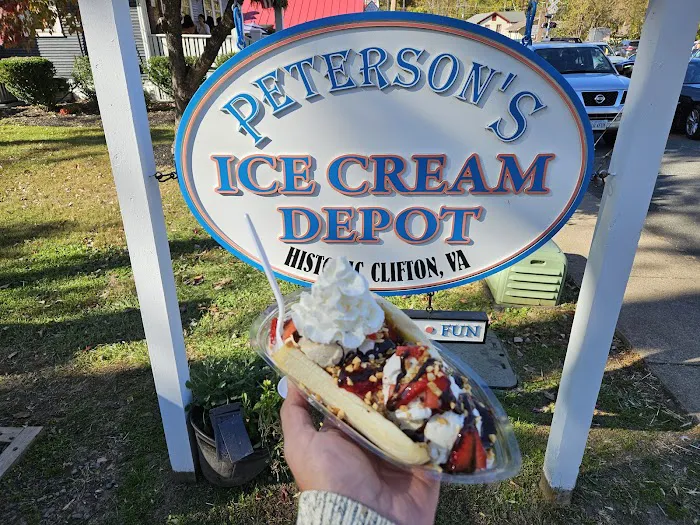 Peterson's Ice Cream Depot Picture 4