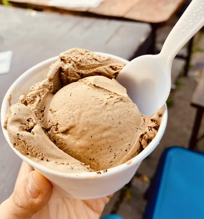 Peterson's Ice Cream Depot Picture 6
