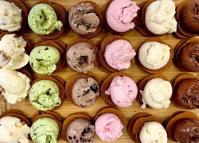 Sarah's Handmade Ice Cream Fallsgrove Picture 2