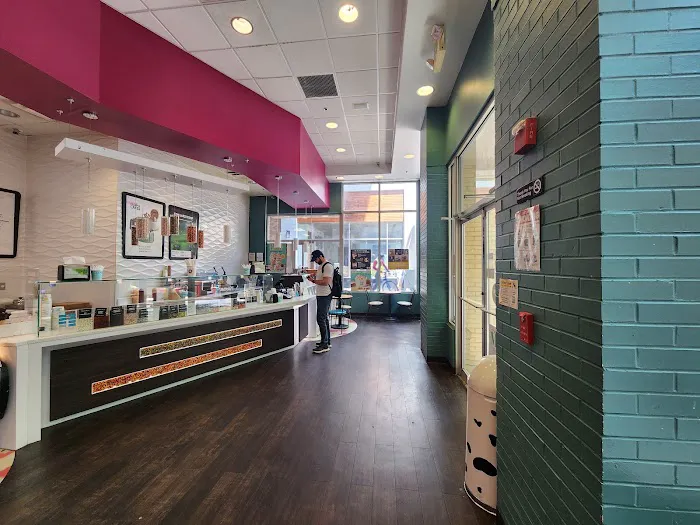 Marble Slab Creamery Picture 3