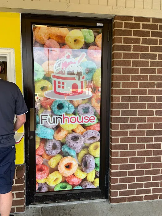 Funhouse Icecream Picture 2
