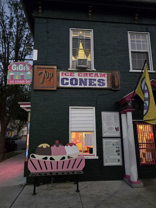 GiGi's Ice Cream Bar Picture 5