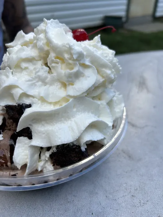 GiGi's Ice Cream Bar Picture 8