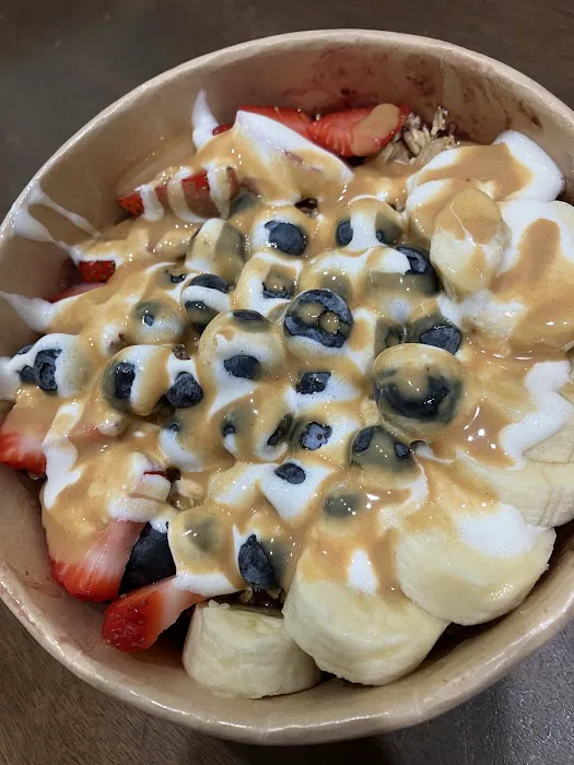 Frozen Cow Soft Serve Ice Cream and More Picture 6